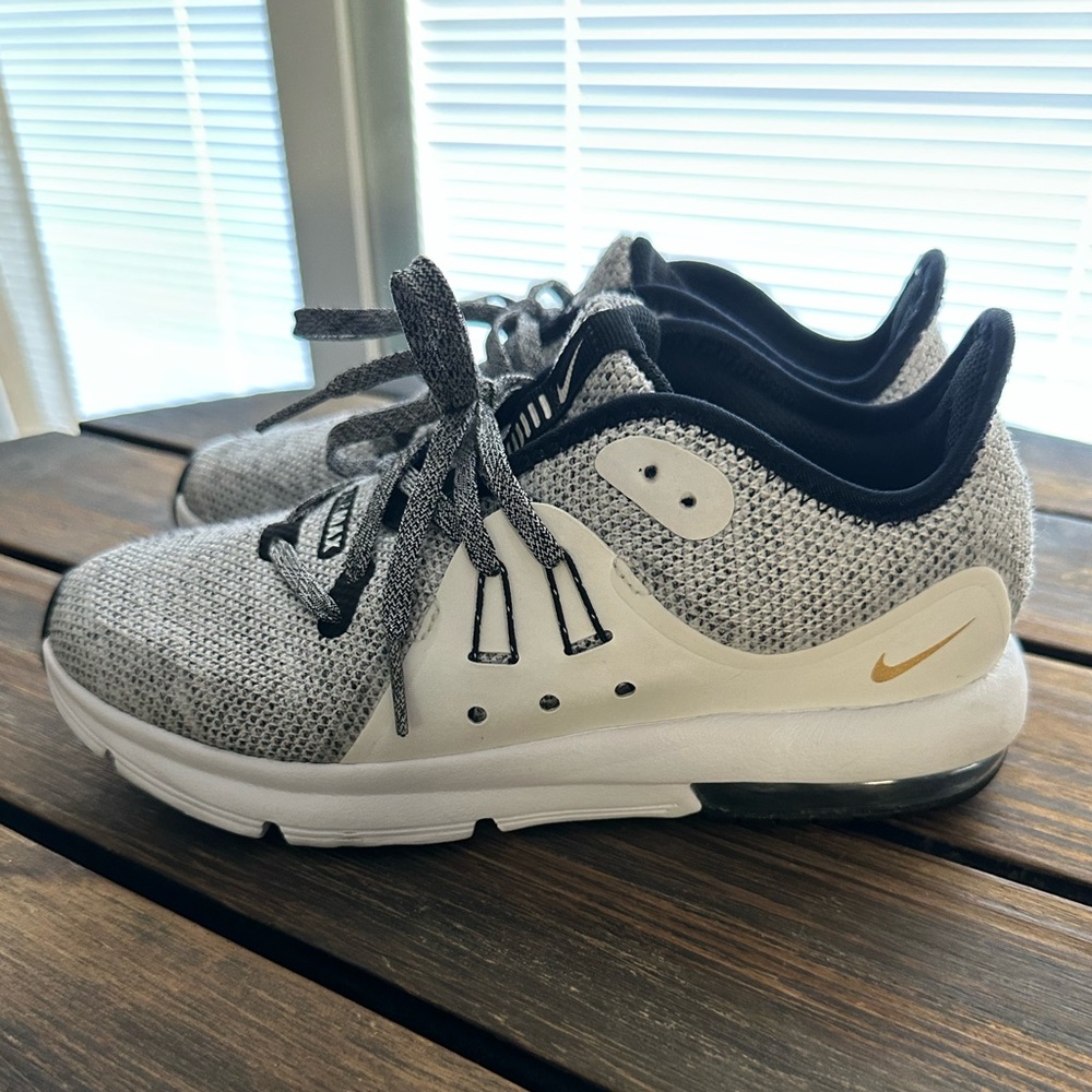 Nike Air Max Sneakers Size 2.5Y